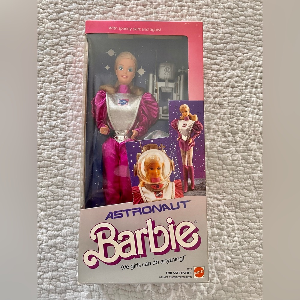 NIB Vintage 1985 Astronaut Barbie. We girls can do anything! 👩🏻‍🚀 🚀 🌎